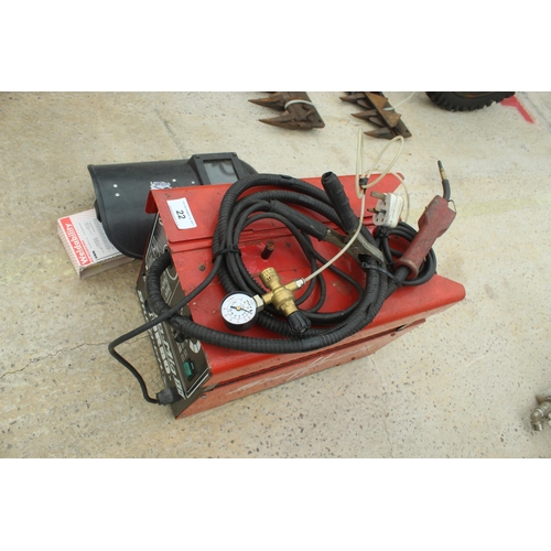 22 - A SNAP ON , SNAP-MIG 130 TURBO WELDER COMPLETE WITH WELDING MASK - NO VAT