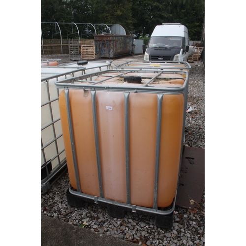 1025 - 2 PALLET TANKs  + VAT