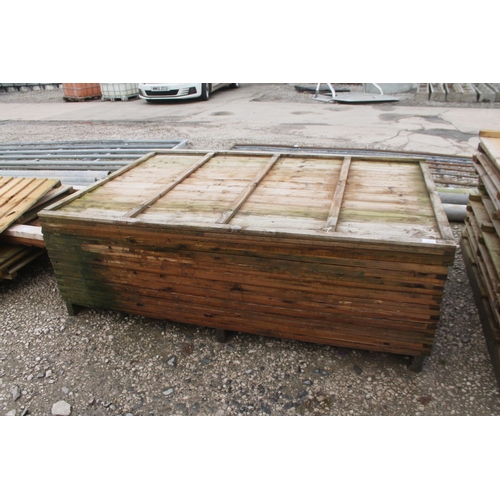 1052 - 11 WAVYLAP PANELS 4 FT  + VAT