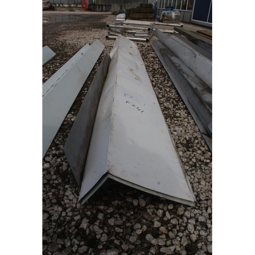 1137 - 4 FLASHINGS  NO VAT