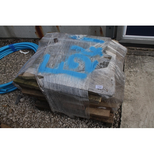 1142 - PALLET OF YORK STONE  NO VAT