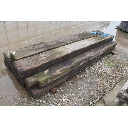 1156 - 10 SLEEPERS  + VAT