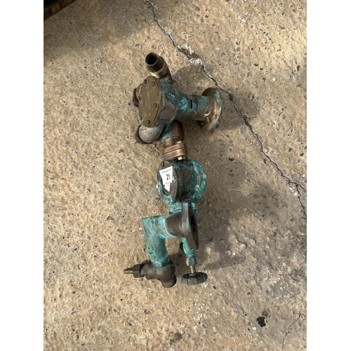 21 - BRONZE JABSCO PUMP AND VALVE  NO VAT