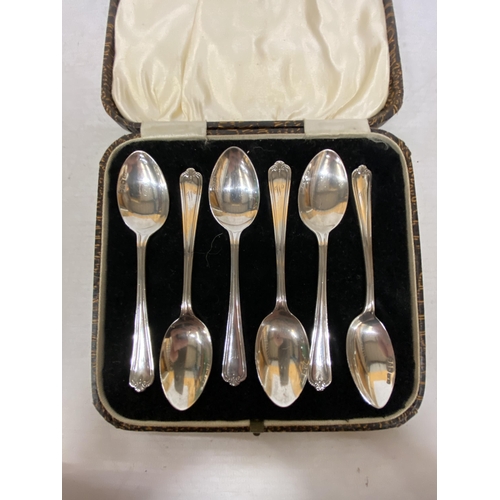 46 - A SET OF SIX HALLMARKED CHESTER 1927 PERCY FREDRICK JACKSON TEASPOONS IN A PRESENTATION BOX GROSS WE... 