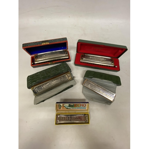 49 - FIVE VINTAGE HARMONICAS TO INCLUDE TWO HOHNER NO270 IN BOXES, HOHNER ECHO ETC