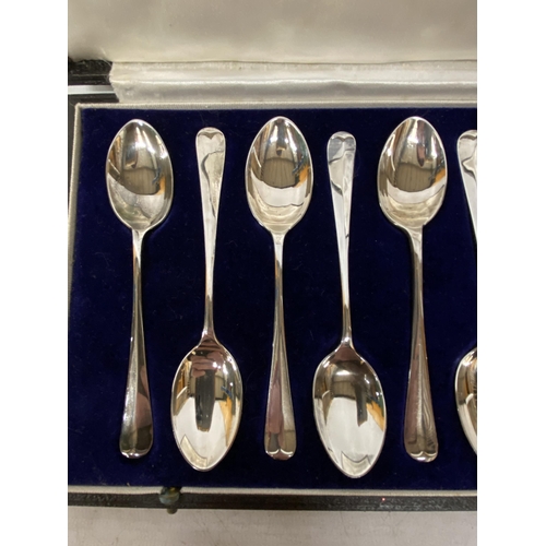 54 - A SET OF TWELVE HALLMARKED LONDON 1937 RATTAIL SPOONS BY GOLDSMITHS AND SILVERSMITHS COMPANY LTD IN ... 