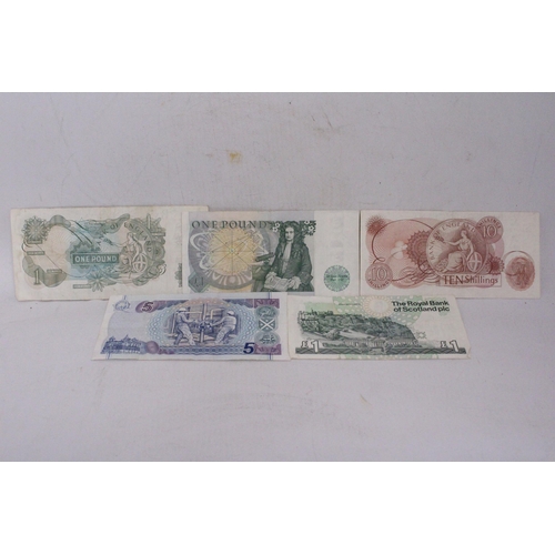 326 - A SELECTION OF BANKNOTES . 1 X £5 , 3 X £1 , 1 X 10