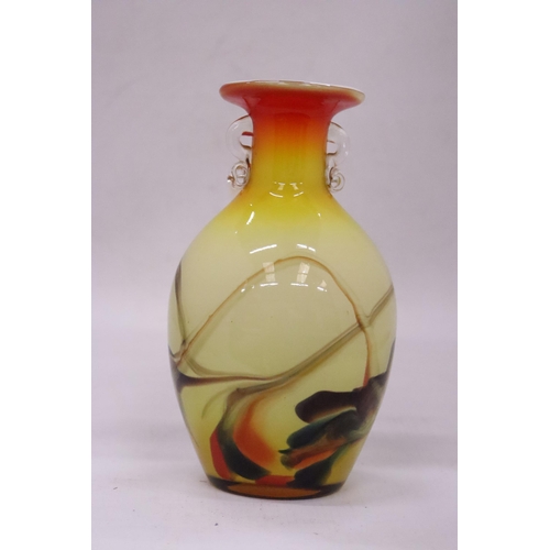 109 - A DALIAN ART GLASS DOUBLE HANDLED VASE SWIRL PATTERN