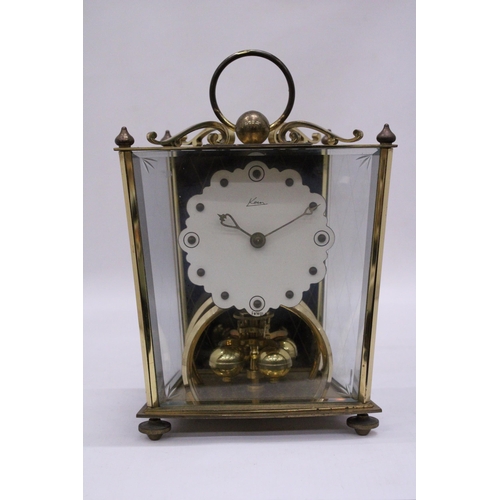 187 - A VINTAGE GERMAN KERN 400 DAY CLOCK IN WORKING ORDER AT TIME OF CATALOGUING BUT NO WARRANTY GIVEN