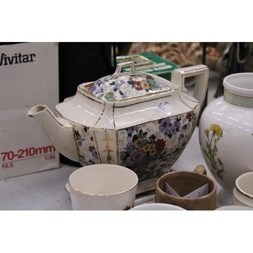 209 - A QUANTITY OF CERAMICS TO INCLUDE A VINTAGE FLORAL TEAPOT AND STAND, A VILLEROY AND BOCH VASE AND RO... 