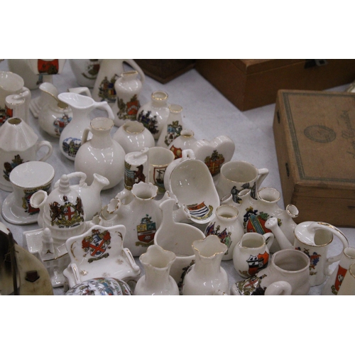 216 - A LARGE COLLECTION OF CRESTED WARE TO INCLUDE ARCADIAN, CARLTON, ETC