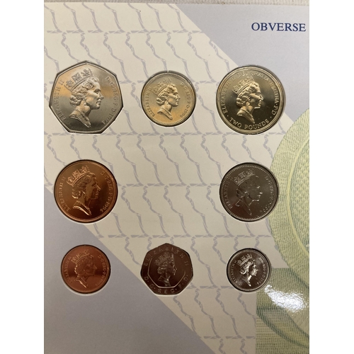 483 - A ROYAL MINT BRILLIANT UNCIRCULATED COIN COLLECTION CONTAINING EIGHT COINS IN VGC TOGETHER WITH A 19... 