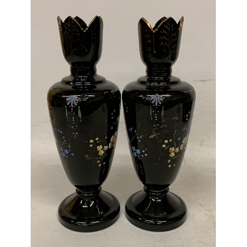 14 - A PAIR OF VICTORIAN ENAMELED BLACK AMETHYST HAND BLOWN VASES - 34.5 CM