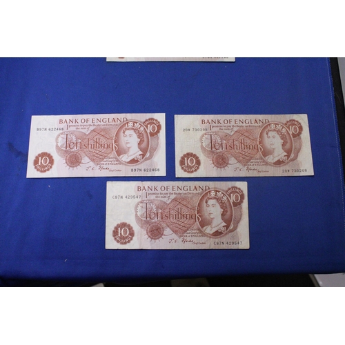 314 - SIX BANK OF ENGLAND TEN SHILLINGS' NOTES FEATURING QUEEN ELIZABETH II SIGNED BY CHIEF CASHIER J.S. F... 