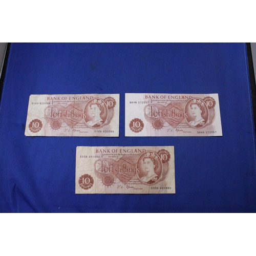 316 - SIX BANK OF ENGLAND TEN SHILLINGS' NOTES FEATURING QUEEN ELIZABETH II SIGNED BY CHIEF CASHIER J.S. F... 