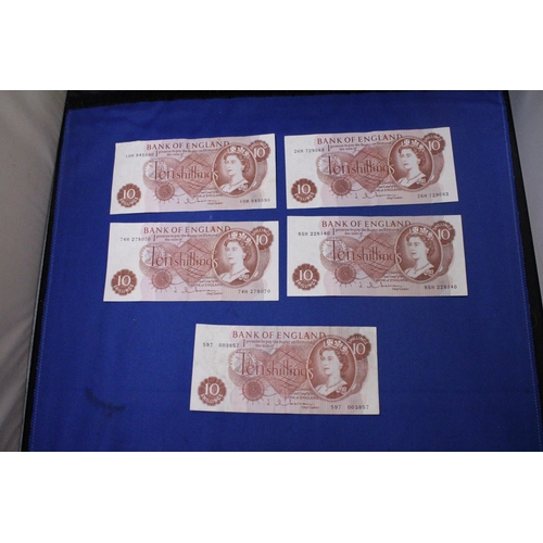 319 - FIVE BANK OF ENGLAND TEN SHLLING NOTES FEATURING QUEEN ELIZABETH II SIGNED BY CHIEF CASHIER HOLLOM (... 