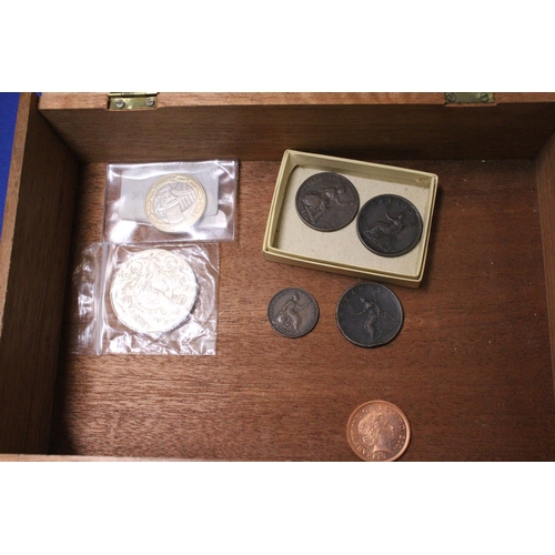 463 - VARIOUS DECINAL AND PRE DECIMAL COINS TO INCLUDE 1806, 1807 AND 1856 HALF PENNYS AND AN 1843 FARTHIN... 