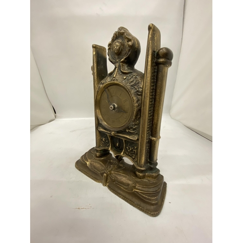 162 - A BATTERY OPERATED TABLE TOP BRASS MANTLE CLOCK - APPROXIMATLEY 25CM HIGH