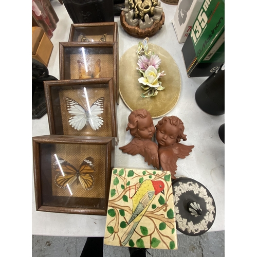 190 - A MIXED LOT TO INCLUDE FOUR FRAMED TAXIDERMY BUTTERFLIES, A CAST ORIENTAL KETTLE AND STAND, BLACK BA... 