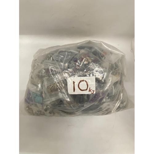 193 - 10KG OF COSTUME JEWELLERY NECKLACES, ALL INDIVIDUALLY BAGGED