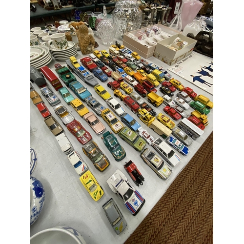 235 - A LARGE COLLECTION OF CORGI, DINKY, MATCHBOX, ETC DIE-CAST VEHICLES