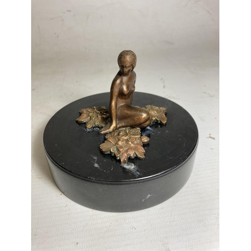 37 - A BRONZE EFFECT NUDE ON A MARBLE BASE