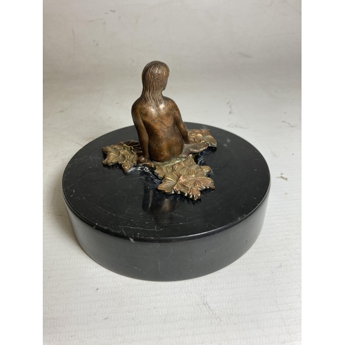 37 - A BRONZE EFFECT NUDE ON A MARBLE BASE