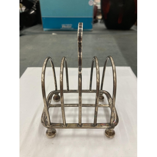 57 - AN 1896 VICTORIAN HALLMARKED SHEFFIELD SILVER TOAST RACK BY ATKIN BROTHERS WEIGHT 126 G