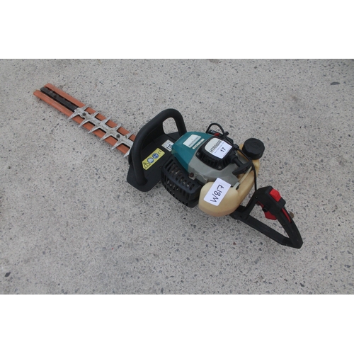 17 - MAKITA HEDGE CUTTER IN GOOD WORKING ORDER  NO VAT