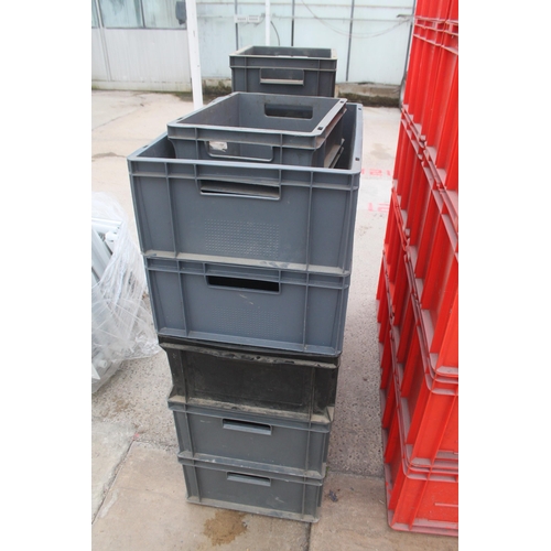 445 - 11 STACKABLE LIN BINS  + VAT