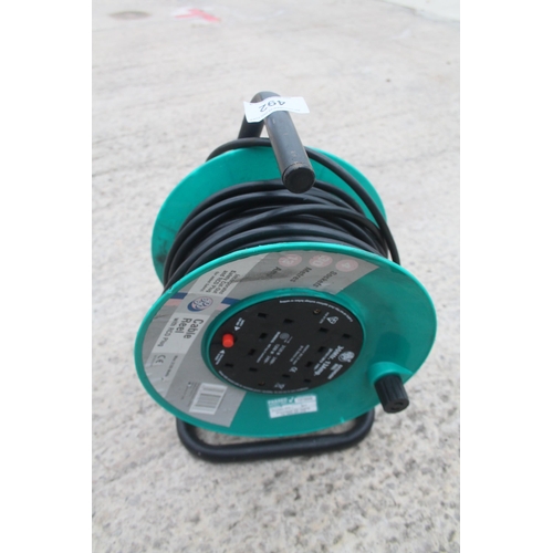 492 - GREEN EXTENSION LEAD  NO VAT