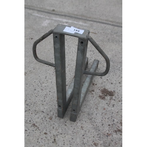 541 - GATE BRACKET  + VAT