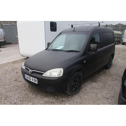 171 - VAUXHALL COMBO VAN 1700,EA05VXK  MOT 3/07/2025 GOOD STARTER 2 KEYS  MILEAGE 125K  - NO VAT, WHILST A... 