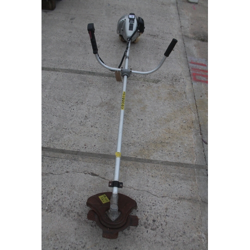 20 - TITAN PETROL BRUSH CUTTER C/W BLADE  + VAT