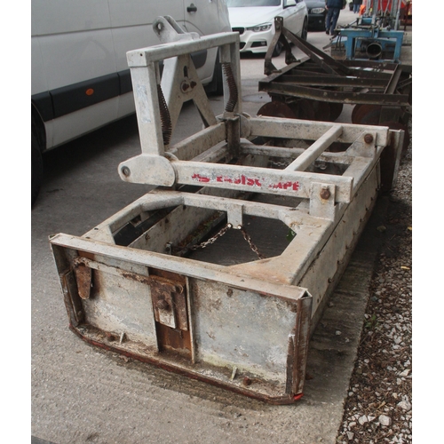 224 - AG MAXI SCRAPER - WORKING ORDER - PLUS VAT