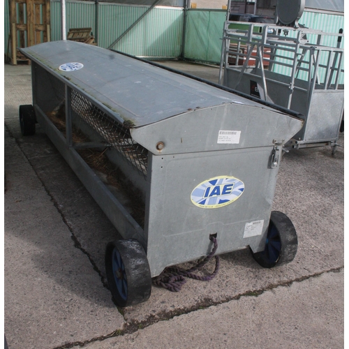 236 - IAE SHEEP FEEDER 8FT IN WORKING ORDER  + VAT