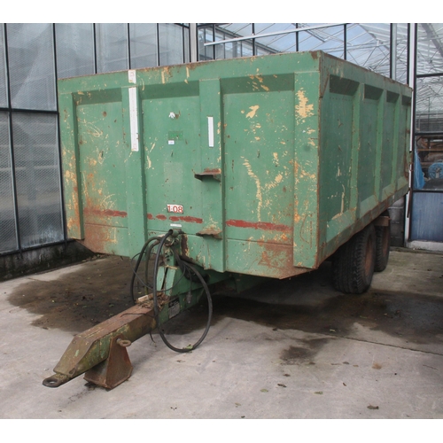 251 - KEN WOOTEN 8T GRAIN TRAILER + VAT