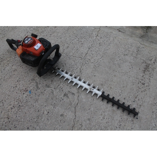 27 - TANAKA THT 210 HEDGE CUTTER  + VAT