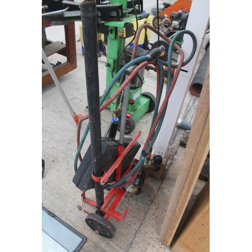 715 - PORTABLE OXY-ACETYLENE WELDING & GAS CUTTING - NO VAT