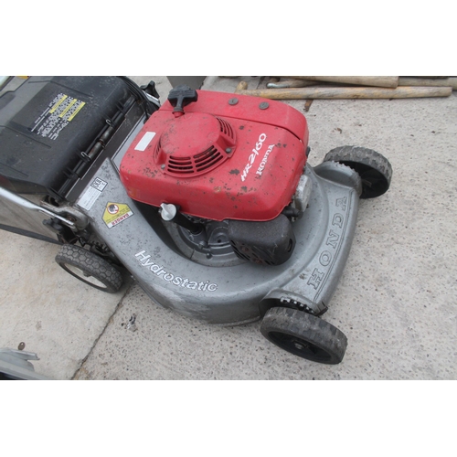 772 - HONDA HR 2160 LAWN MOWER  + VAT