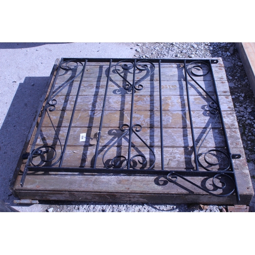 894 - 2 GARDEN GATES  NO VAT