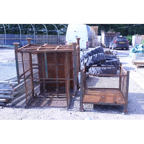 921 - 4 STACKABLE STILLAGES  + VAT