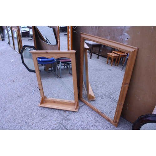 2997 - A PINE WALL MIRROR, 40