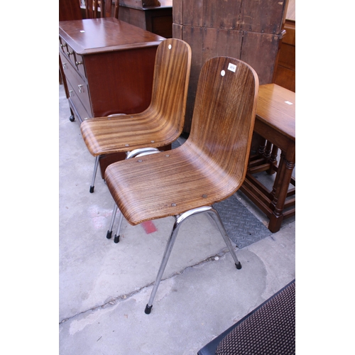 2874 - A PAIR OF RETRO BENT PLYWOOD DINING CHAIRS WITH TUBULAR POLISHED CHROME LEGS