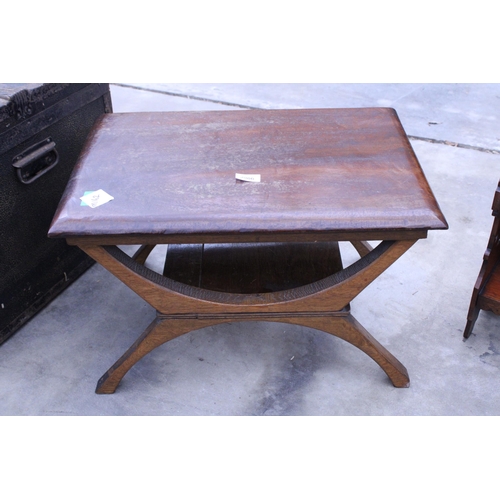 2906 - A RETRO OAK TWO TIER LOW TABLE ON X FRAME BASE, 22