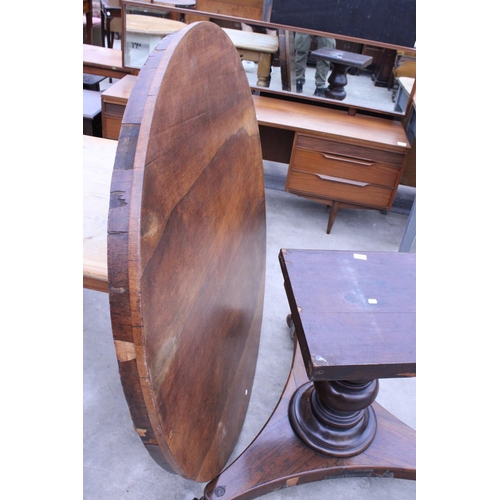 2922 - A VICTORIAN ROSEWOOD TILT-TOP LOO TABLE, 52