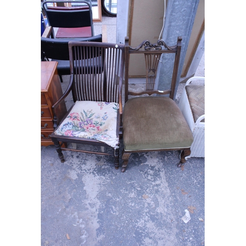 2937 - AN EDWARDIAN LOW LOUNGE CHAIR WITH NARROW LATH-BACK AND EDWARDIAN NURSING CHAIR