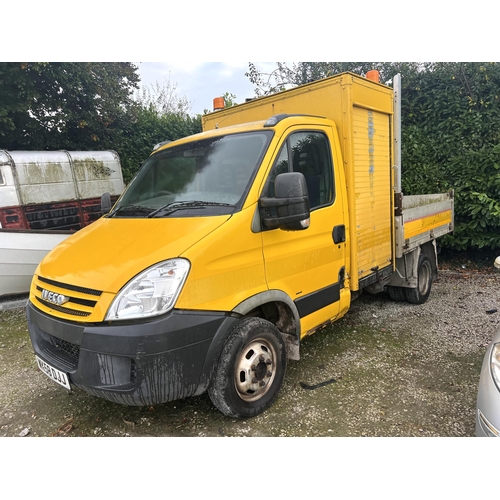 166 - IVECO DAILY  WK58 DJJ NO MOT GOOD TYRES ALLROUND STARTS AND RUNS WELL.  TIPPER WORKS BUT NEEDS SOME ... 