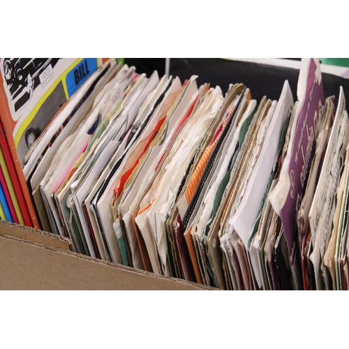 266 - A LARGE COLLECTION OF VINYL SINGLES TO INCLUDE T-REX, CILLA BLACK, QUEEN, MANFRED MANN, ETC