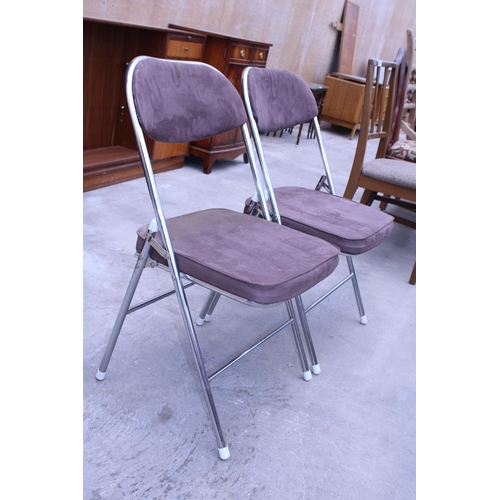 3038 - A PAIR OF MODERN FOLDING CHAIRS ON POLISHED CHROME FRAMES